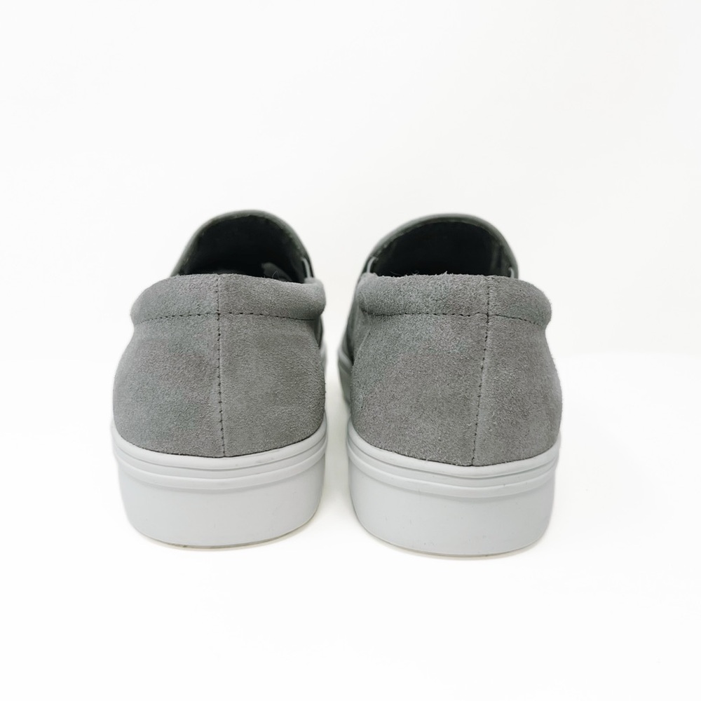 Blondo Gracie Suede Slip on Sneaker Waterproof Shoes - Picture 6 of 9